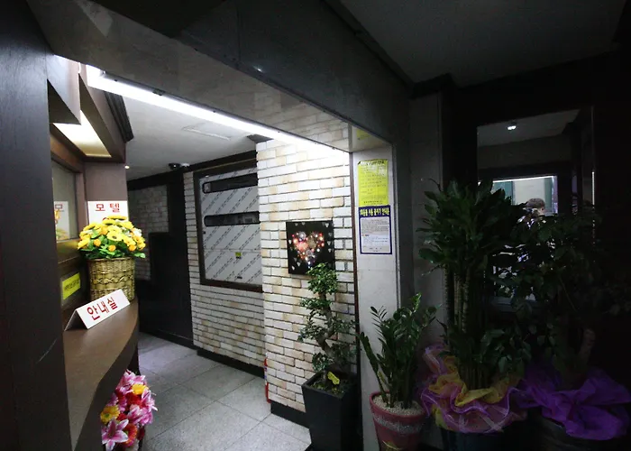 Alibaba Motel 2*