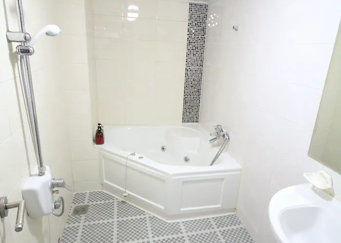 Alibaba Motel